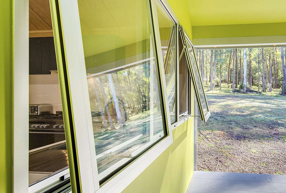 awning aluminium windows