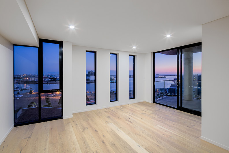 Aluminium fixed windows apartment